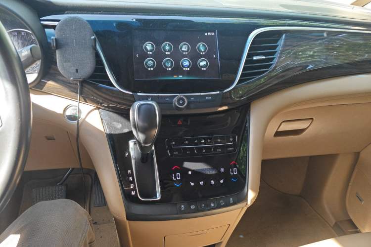 Used Buick GL8 2017 ES 28T Flagship Model China V Standard
