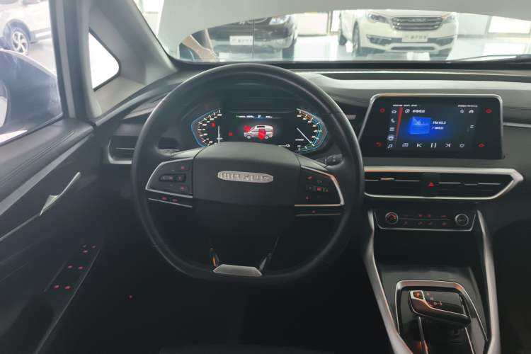 Used SAIC MAXUS EUNIQ 5 2020 1.3T PLUG-IN Elite Edition