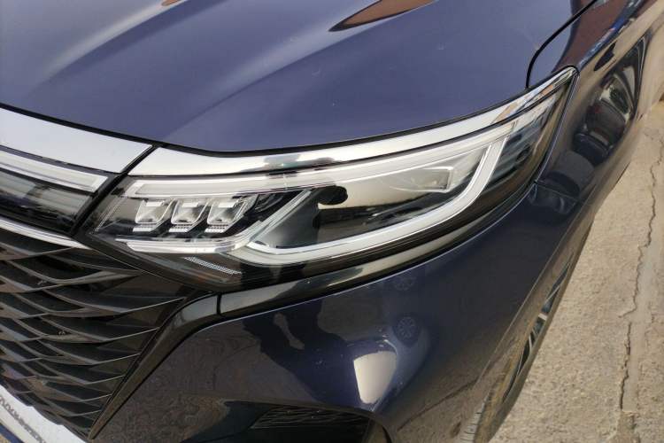 Used Roewe iMAX8 2022 400TGI Celebration Edition
