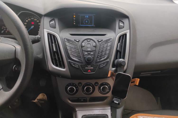 Used Ford Focus 2012 Hatchback 1.6L Manual Comfort Model
