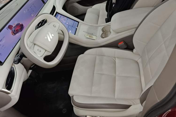 Used IM L6 2025 Max+ Left Front Seat