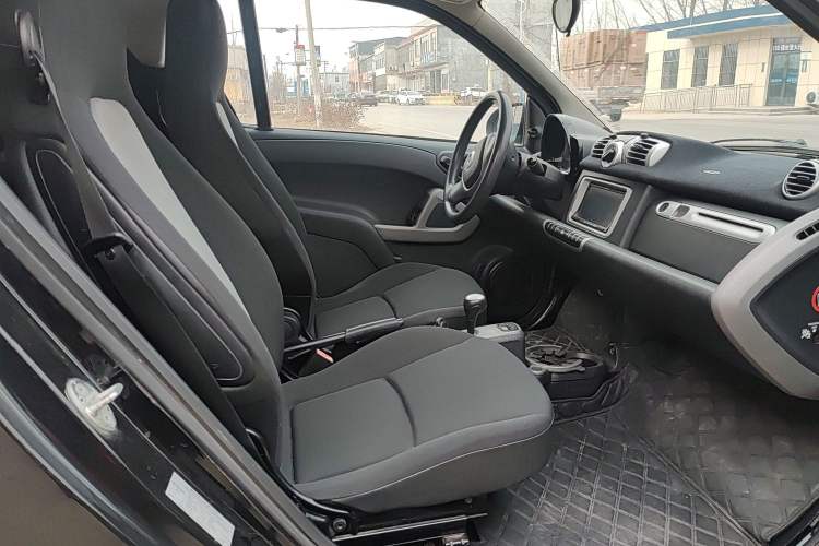 Used smart fortwo 2015 1.0 MHD New Year Special Edition