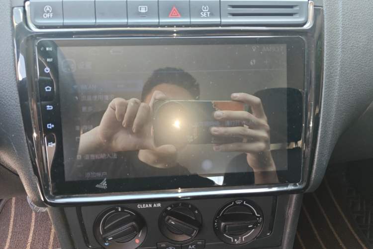 Used Volkswagen Polo 2018 1.5L Automatic Advanced Driving Model Audio And AC Panel