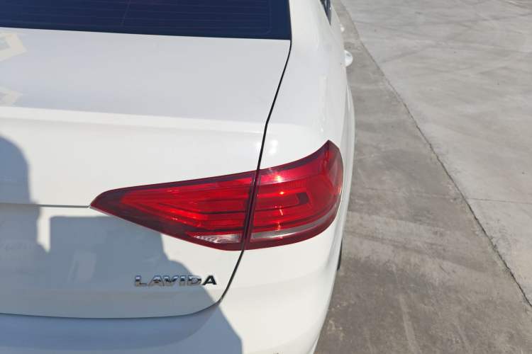 Used Volkswagen Lavida 2019 Lavida Start 1.5L Automatic Trendy Version China VI Standard Exterior 6