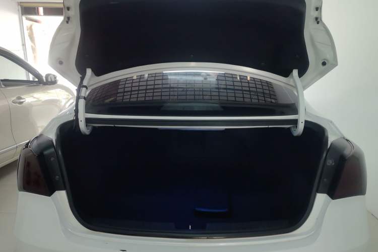 Used Hyundai Mistra 2014 1.8L Automatic Smart GLS