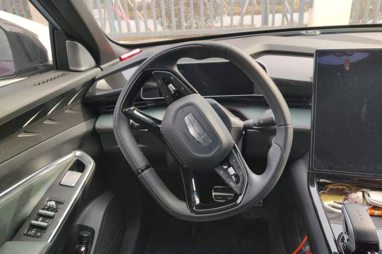 Used Geely Auto Emgrand X7 Sport 2024 1.5TD Prestige Edition
