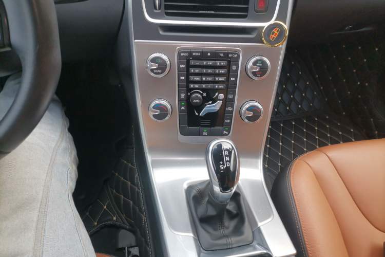 Used Volvo S60 2019 S60L Facelift T5 Intelligent Advanced Edition
