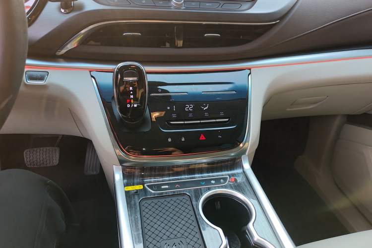 Used Buick GL8 2023 Land Executive Class Comfort Model
