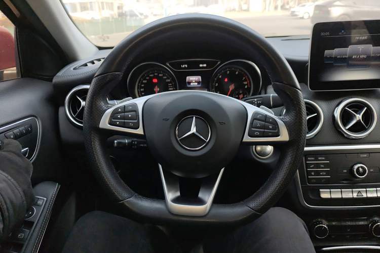 Used Mercedes-Benz GLA 2019 GLA 200 Fashion Model