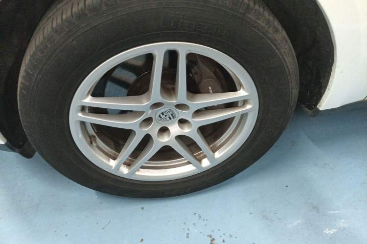 Used Porsche Macan 2014 Macan 2.0T Exterior 4