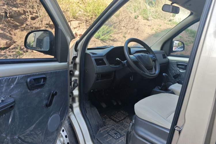 Used Wuling Rongguang S 2021 1.2L Standard Edition Air-Conditioned 5-Seater LSI