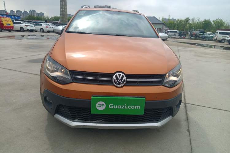 Used Volkswagen Polo 2018 1.5L Cross Polo Automatic Front