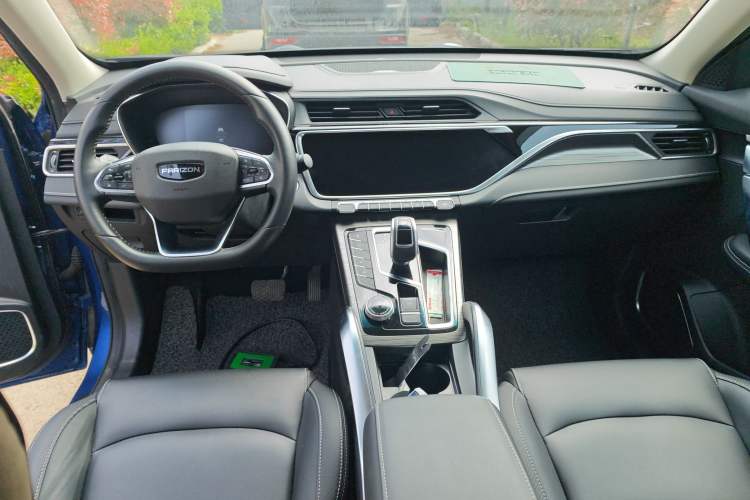 Used Farizon FX 2020 1.8T Smart Edition 4-Seater Center Console