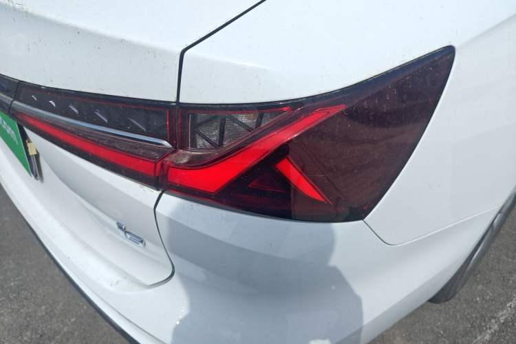 Used Roewe i5 2023 1.5L Manual Comfort Edition