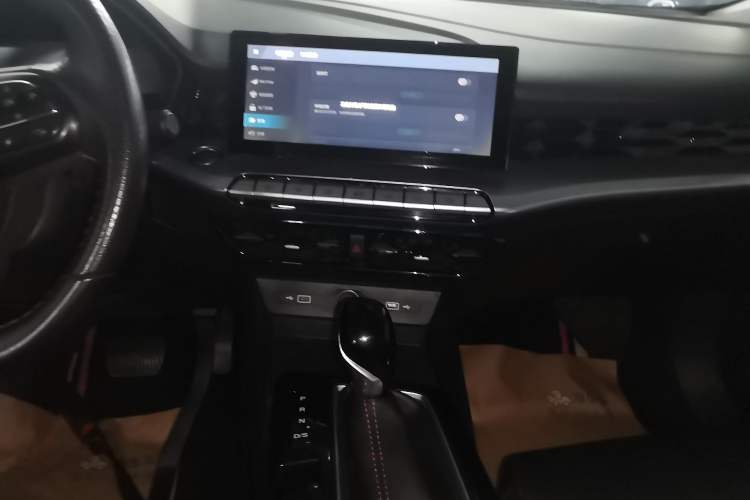 Used MG 5 2022 180 DVVT CVT Youth Flagship Edition