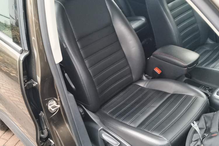 Used Volkswagen Tiguan L 2015 1.8TSI Automatic Two-Wheel Drive Trend Edition
