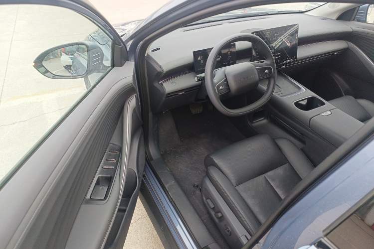 Used Nissan N6 2026 Model 180 Max