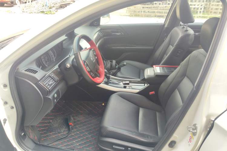 Used Honda Accord 2014 2.4L EX Luxury Edition Left Front Seat