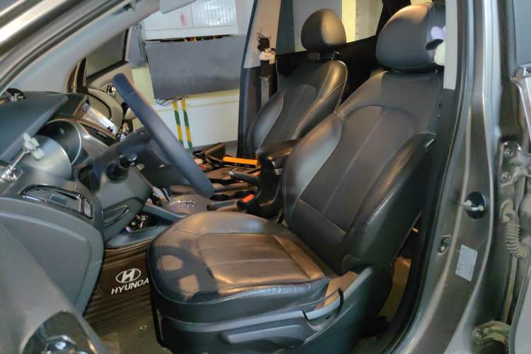 Used Hyundai ix35 2010 2.0L Automatic Two-Wheel Drive Elite Edition GLS