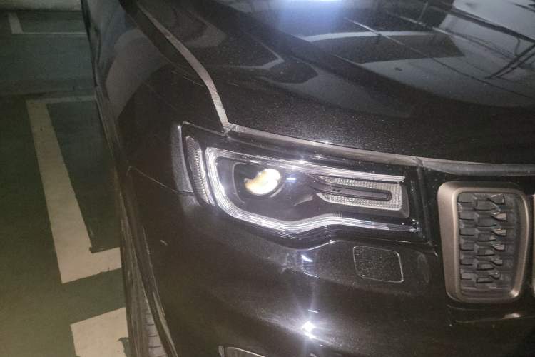 Used Jeep Grand Cherokee 2016 3.6L Elite Navigation Edition Right Front Headlight