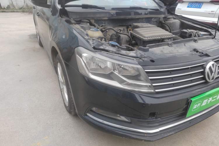 Used Volkswagen Lavida 2015 1.6L Automatic Comfort Edition