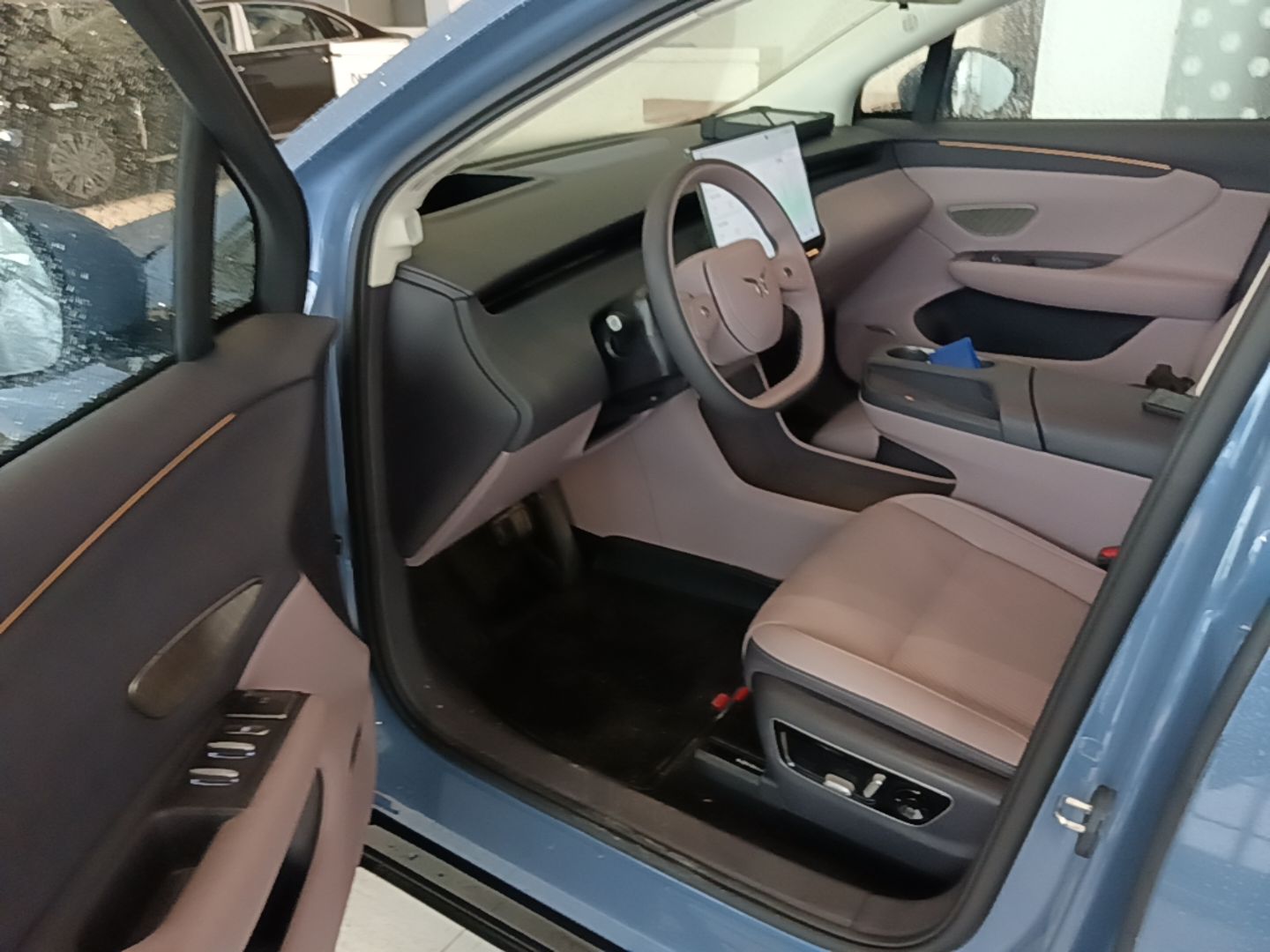 Hongqi Tiangong 06 2025 660 4x4 Smart Selection Edition — снимка 18