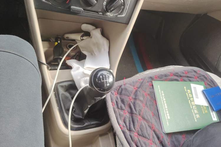 Used Volkswagen Santana 2013 1.6L Manual Comfort Edition Gear Lever