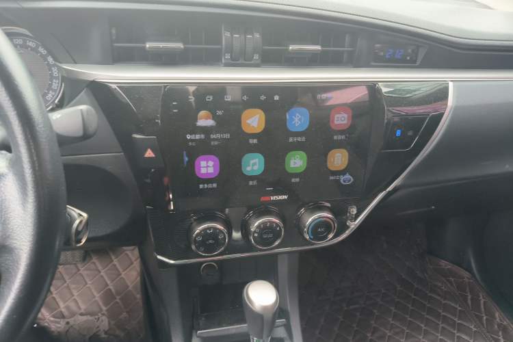 Used Toyota Corolla 2017 1.2T CVT GL-i Leather Edition Audio And AC Panel