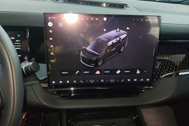 Used Zeekr 009 2024 Six-Seat Executive Version 4WD 140 kWh
