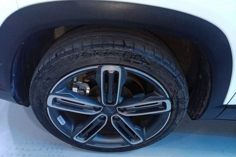 Used Geely Auto icon 2022 1.5TD Qingyuan Limited Edition Left Front Wheel Hub