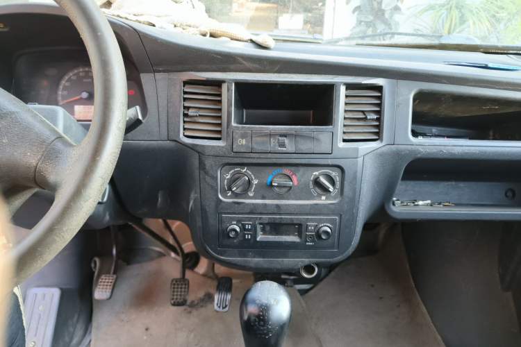 Used Wuling Zhiguang 2013 1.0L Practical Version
