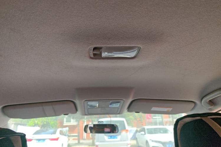 Used Nissan Tiida 2014 1.6L Manual Comfort Model
