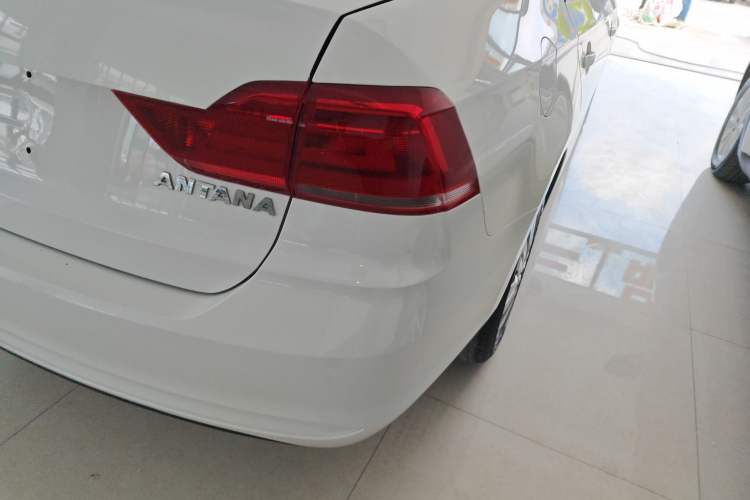 Used Volkswagen Santana 2018 1.5L Automatic Fashion Edition Right Rear Taillight