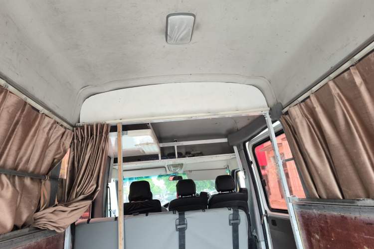 Used Iveco Power Daily 2017 2.5T Deluxe A37 High-Roof 6-7 Seater Bus 47Z5