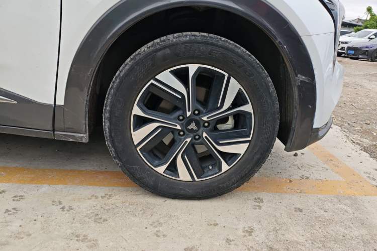 Used NETA U 2023 NETA U-Ⅱ 400 U Show Edition – Lithium Iron Phosphate
