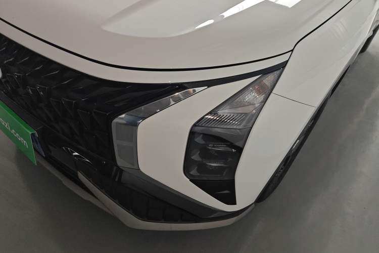 Used Hyundai ix35 2023 Musso 2.0L Deluxe Edition DLX
