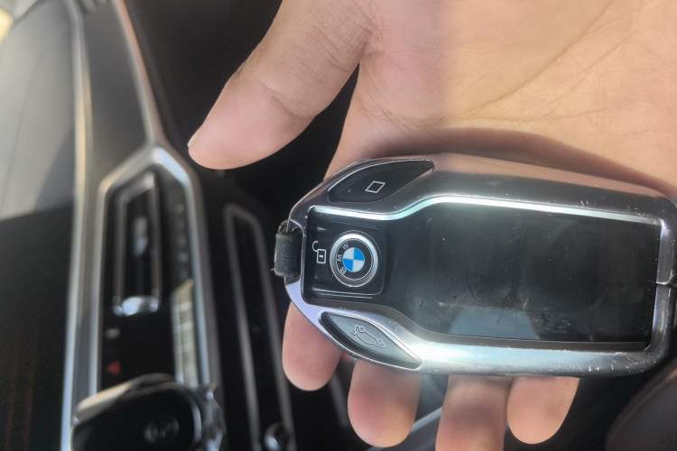 Used BMW X7 2021 xDrive40i Luxury Package with Leading Features