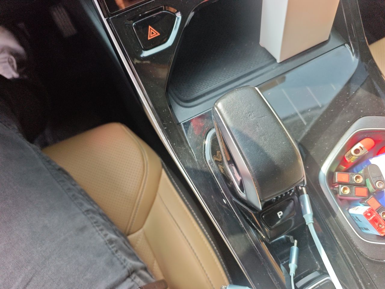 Geely Auto FX11 2023 1.5TD DCT Prestige Edition — снимка 14