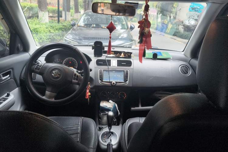 Used Suzuki Swift 2011 1.5L Automatic Sport Audiovisual Edition Center Console