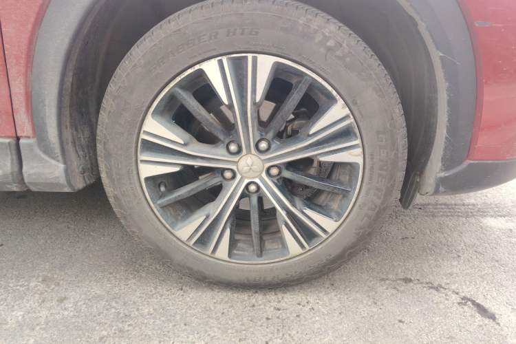 Used Mitsubishi Eclipse Cross 2018 1.5T CVT Four-Wheel Drive TrueMe Edition Right Front Wheel Hub