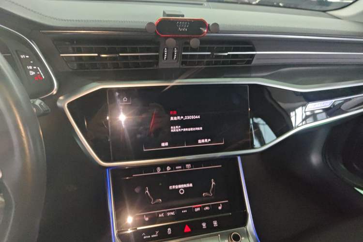 Used Audi A6 2022 allroad quattro Explorer 55 TFSI Prestige Off-Road Model Audio And AC Panel