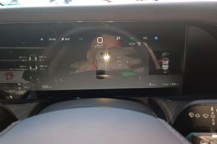 Used Denza Z9GT 2024 1100 Four-Wheel Drive Max Edition Instrument Cluster