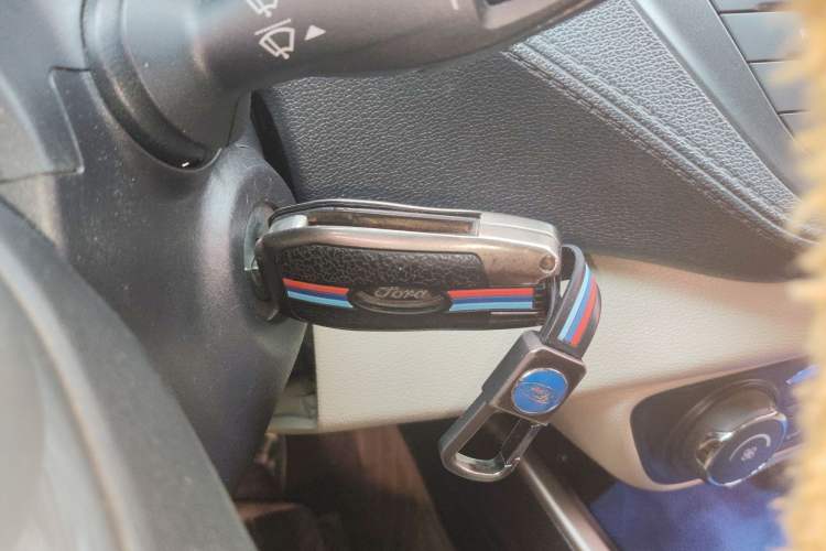 Used Ford Escort 2015 1.5L Manual Fashion Edition