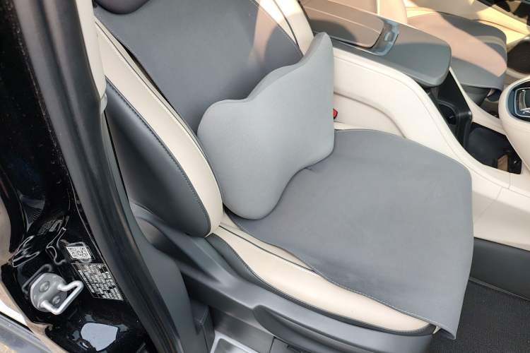 Used Mercedes-Benz Vito 2021 2.0T Business Version 7 Seats Right Front Seat