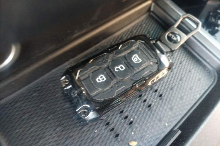 Used 212 T01 2025 2.0T Changfeng
