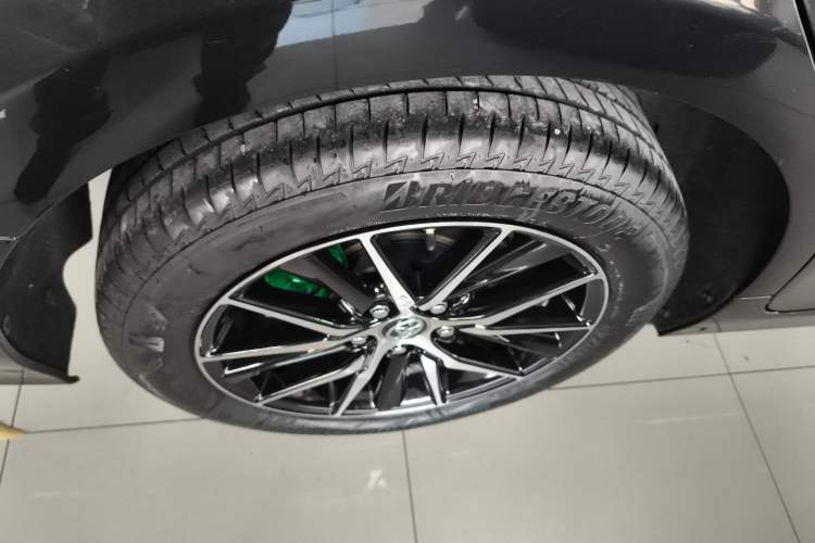 Used Toyota Camry 2021 2.0G Luxury Edition Right Rear Wheel Hub