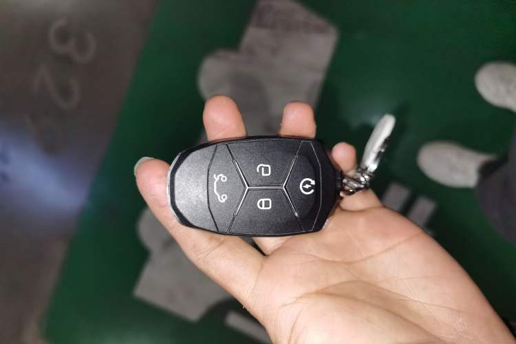 Used Lynk & Co 02 2019 1.5T DCT Two-Wheel Drive Pro Edition China VI Standard
