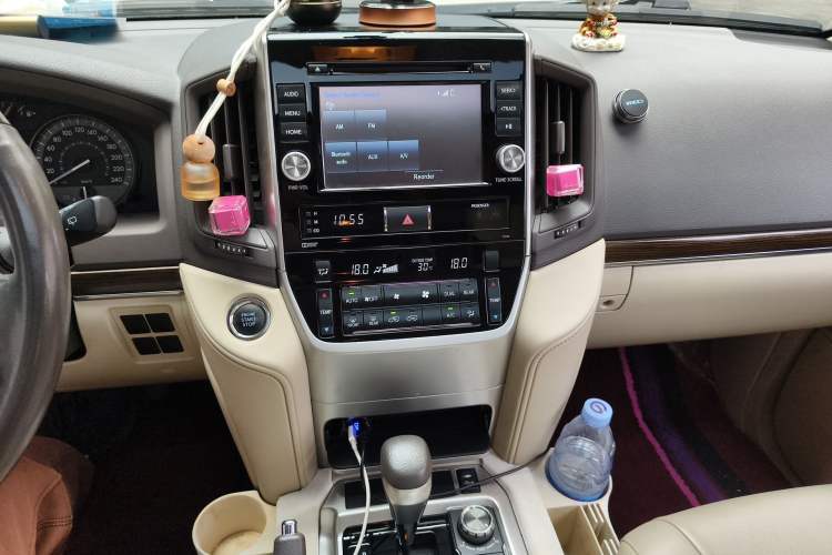 Used Toyota Land Cruiser 
