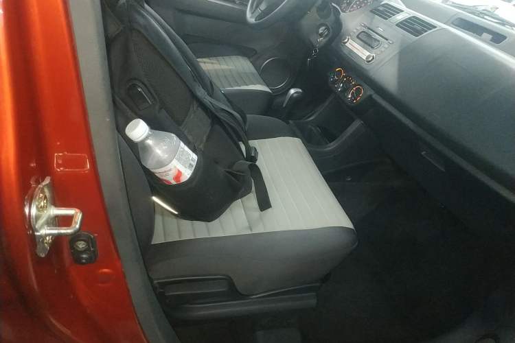 Used Suzuki Swift 2014 1.5L Automatic Fashion Edition Right Front Seat