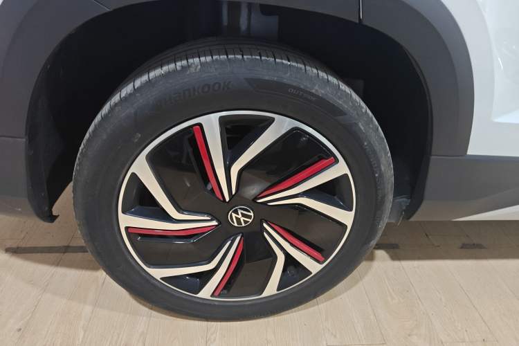 Used Volkswagen Tharu 2024 300TSI Two-Wheel-Drive Moon Luxury Edition